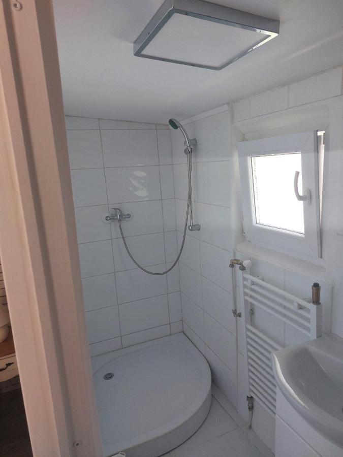 Hi-Bp Garden City Batsanyi Tiny House Near The City Train With Free Parking Budapešť Exteriér fotografie