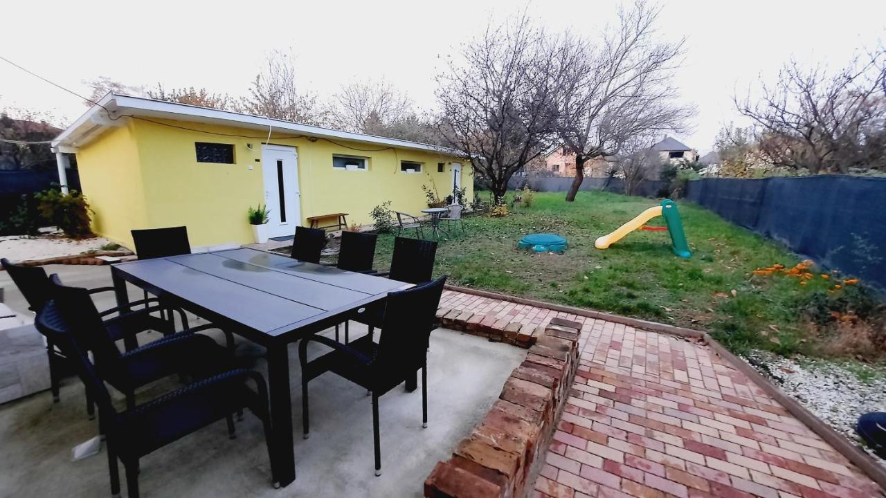 Hi-Bp Garden City Batsanyi Tiny House Near The City Train With Free Parking Budapešť Exteriér fotografie